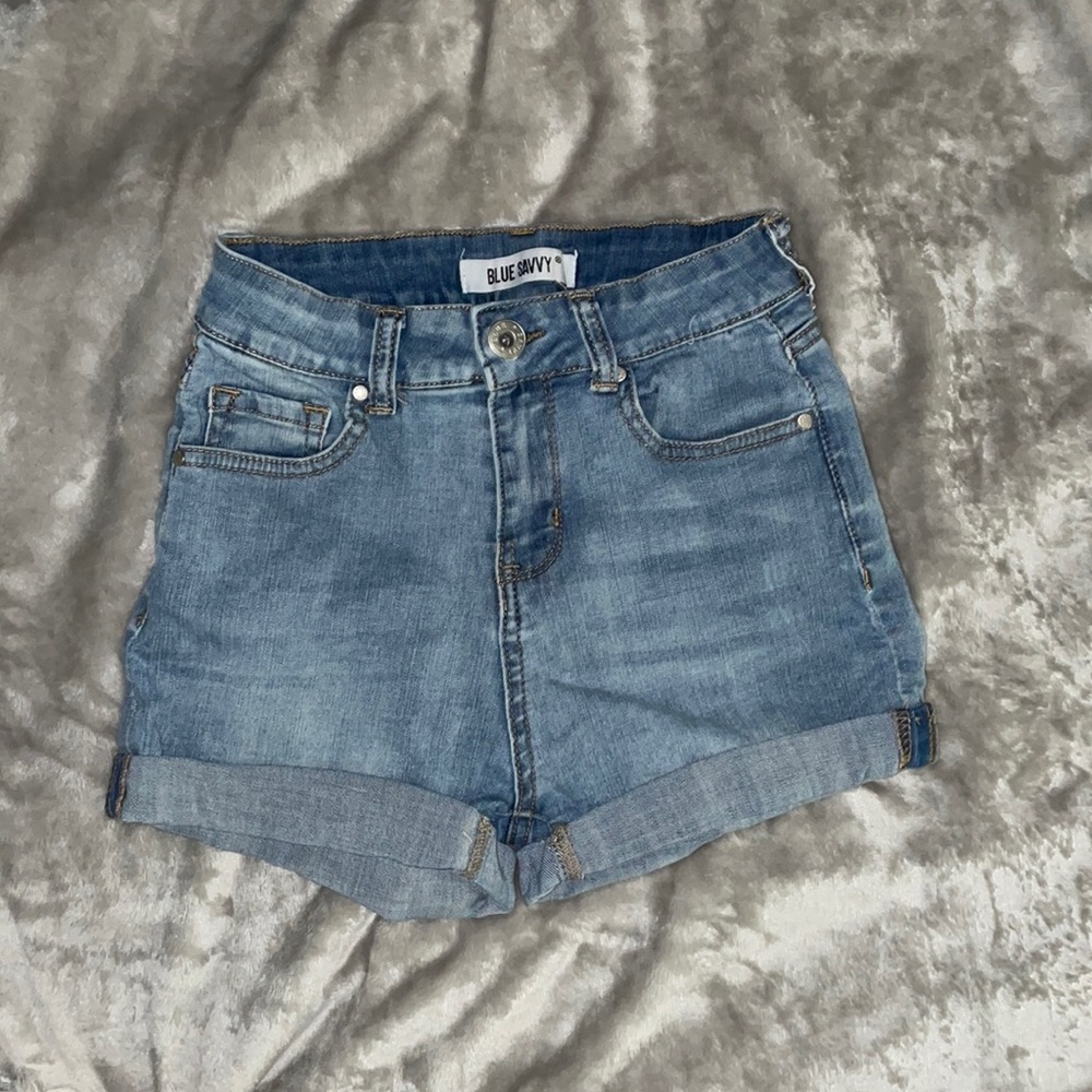 Light Wash Shorts Size 3/26